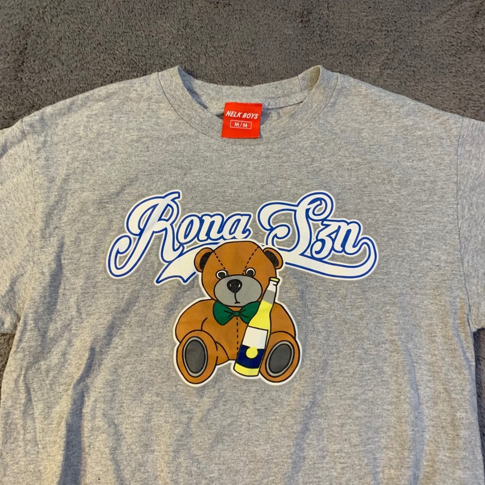 Nelk‎ Boys Rona Szn Full Send Teddy Bear Graphic T-Shirt Gray Mens Medium